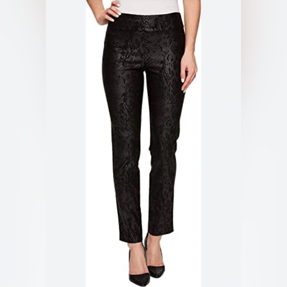 Krazy Larry women’s size 14 snake print stretch skinny leg pull on ankle pants